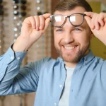Как выбрать очки по форме лица: полное руководство