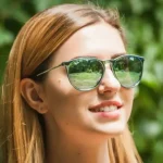 Линзы с фотохромным и поляризационным эффектом